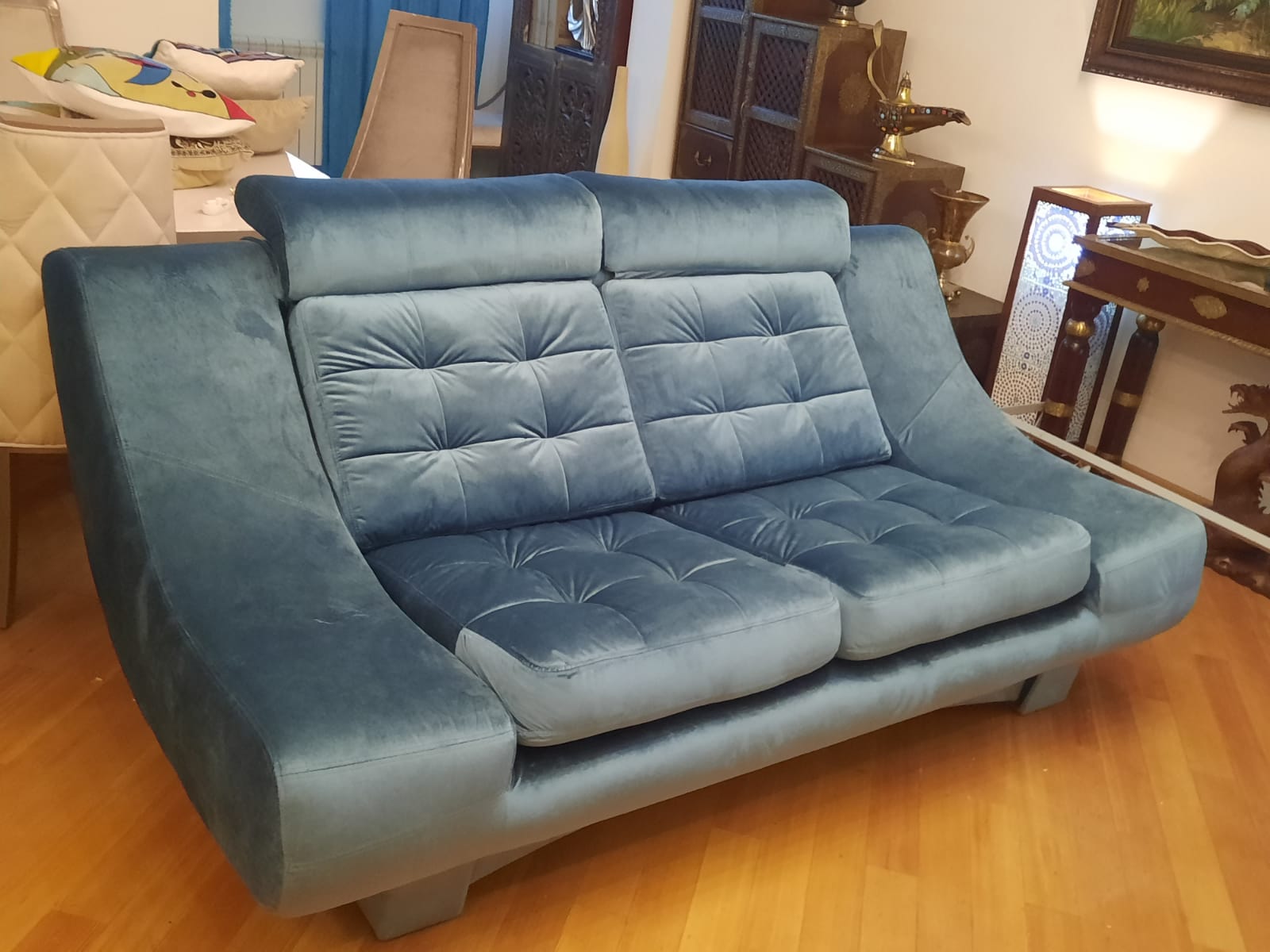 Обивка дивана на дому. Удельная